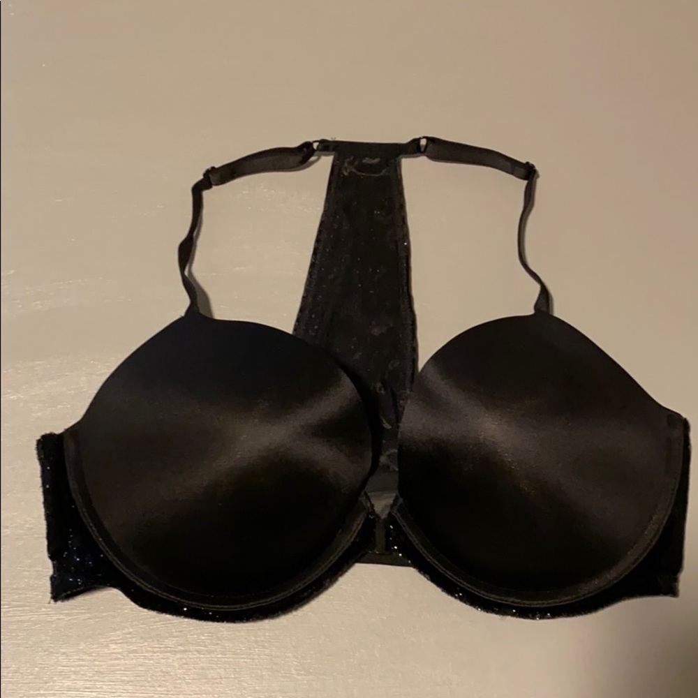 Victoria’s Secret “Very Sexy” push-up Bra